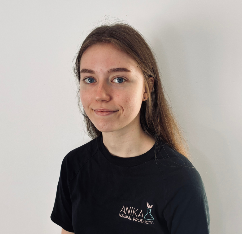 JemmaSmilingPhoto